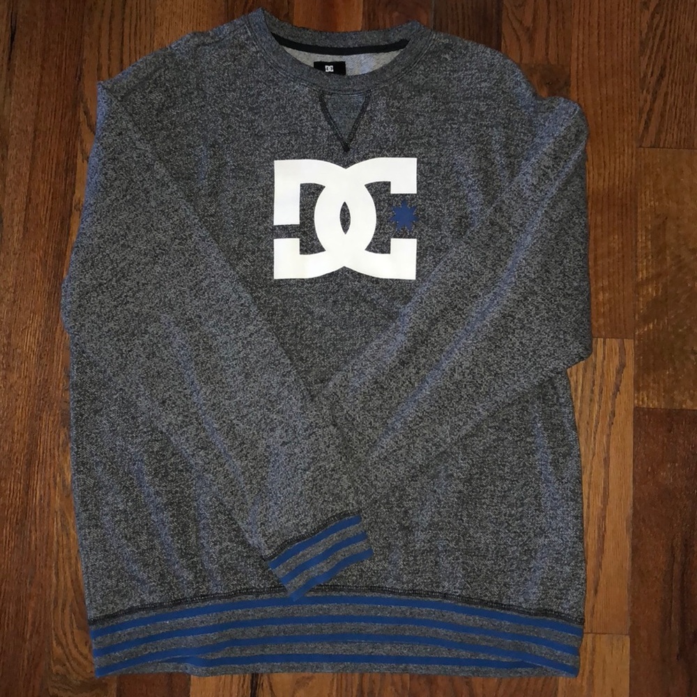 DC sweatshirt